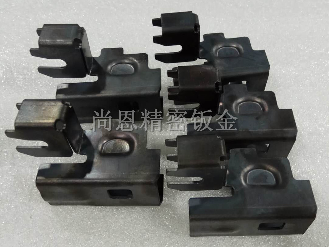 冷板，鍍鋅板，下料，折彎，噴粉，烤漆鈑金件